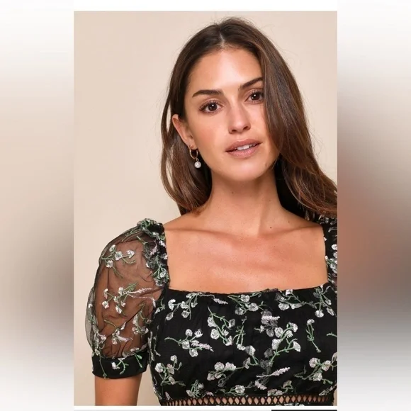 Lulus NWT Radiant Love Black Embroidered Floral Cut Out Skater Mini Dress M - Picture 3 of 13